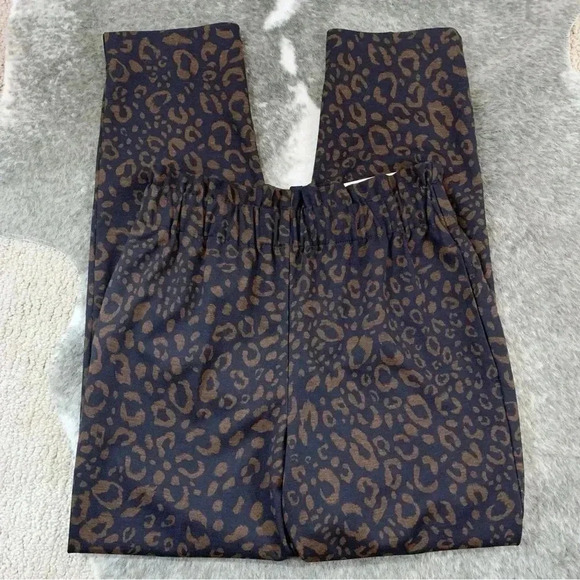 NWT Ann Taylor Animal Print Paperbag Pants - Picture 2 of 12